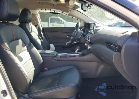 2021 Nissan Sentra Sr z USA, uszkodzony, nr VIN 3N1AB8DV3MY281745